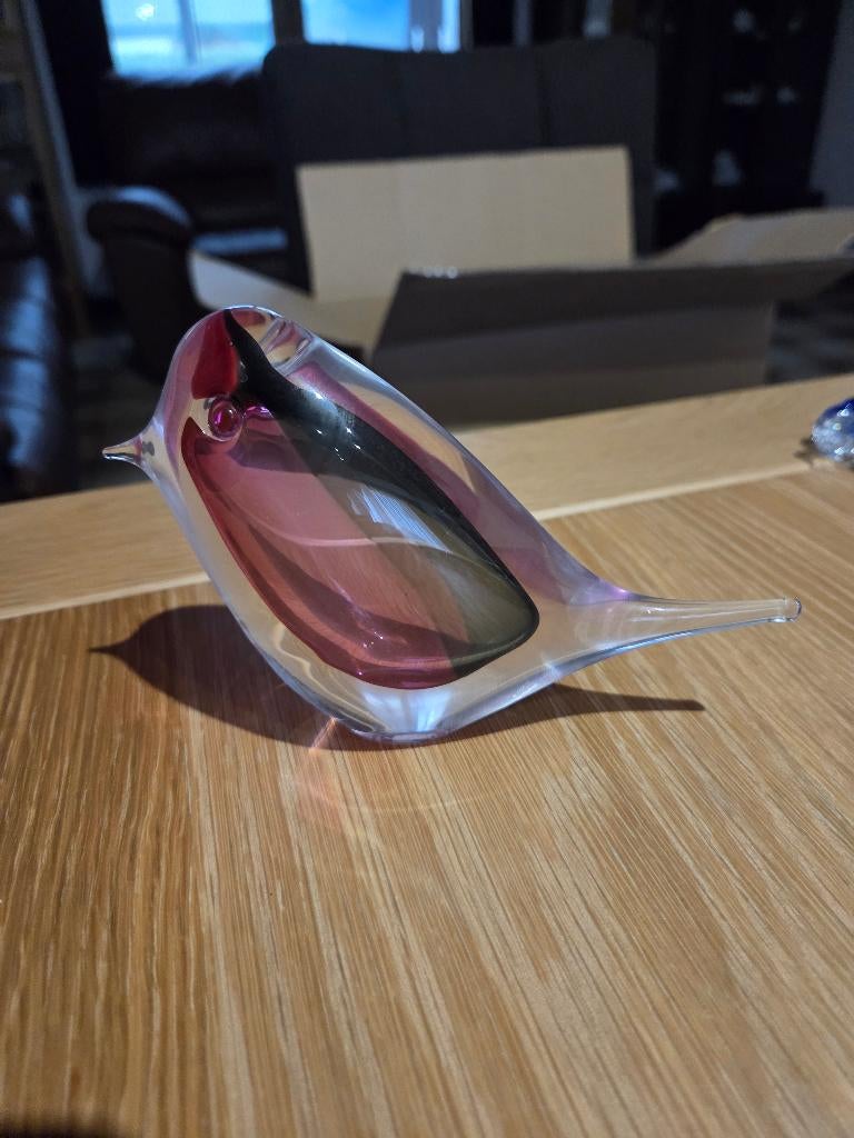 Bohemian art glas vogel, Enlèvement