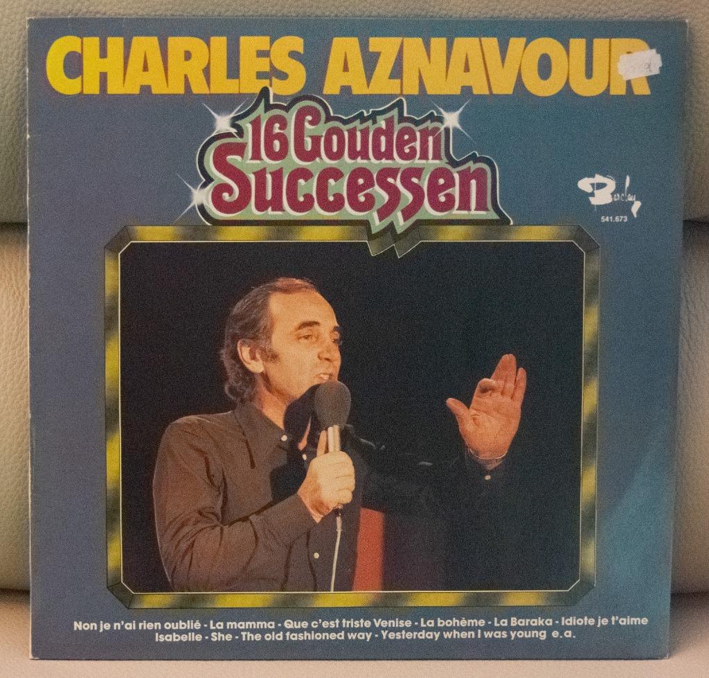 LP Charles Aznavour  16 gouden successen, Ophalen of Verzenden, Zo goed als nieuw, 12 inch