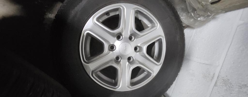 4x Jantes  17 + pneus Ford Ranger 2012 -, Pneus hiver, 265 mm, Enlèvement, Utilisé