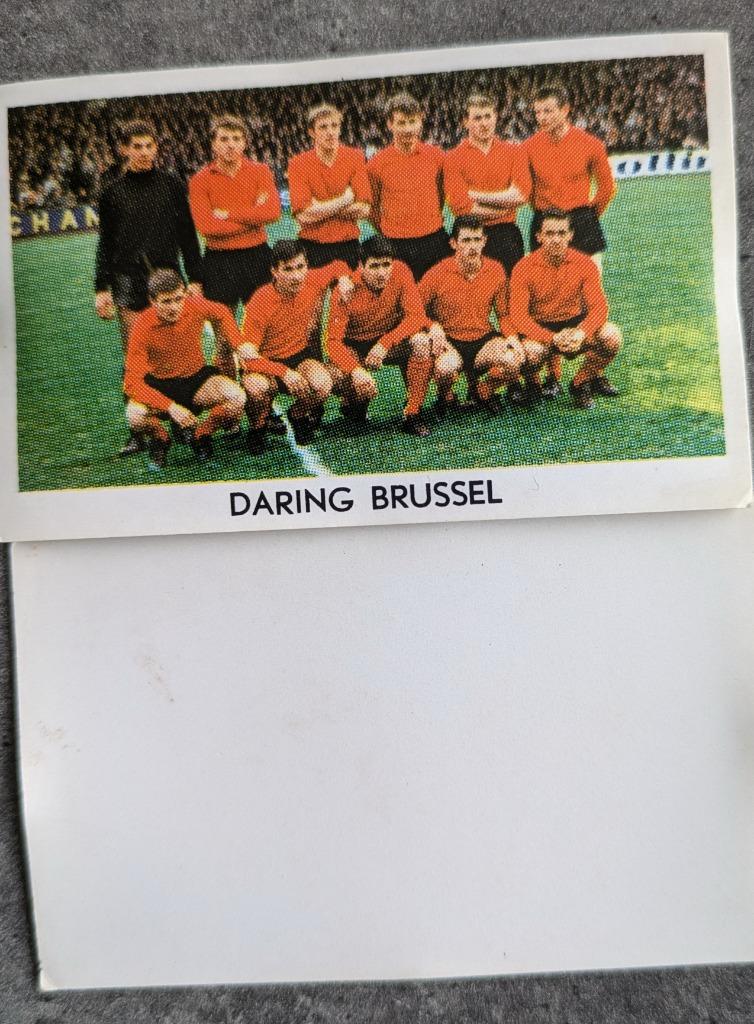 ÉQUIPE DE FOOTBALL DES ANNÉES 60 DATANT DE BRUXELLES ED. MON, Envoi