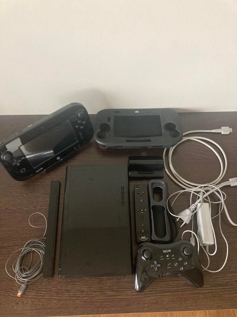 Wiiu console + game pad, Ophalen of Verzenden, Zo goed als nieuw