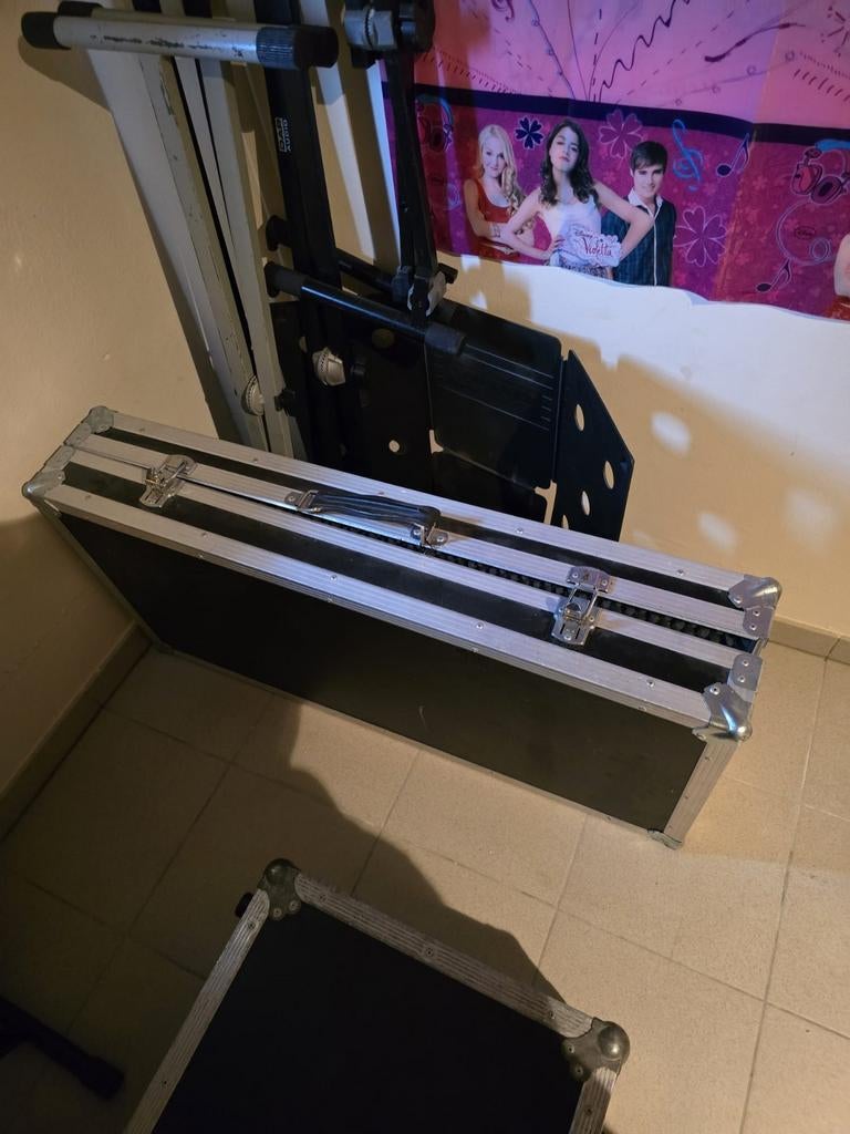 Case voor keybord, Muziek en Instrumenten, Ophalen, Zo goed als nieuw