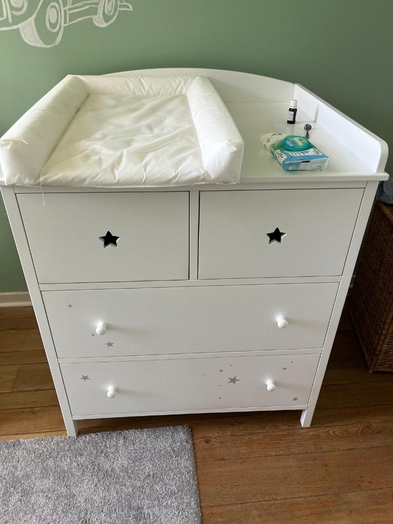 meuble a langer, 90 à 105 cm, Comme neuf, Enlèvement, Espace pour les pieds