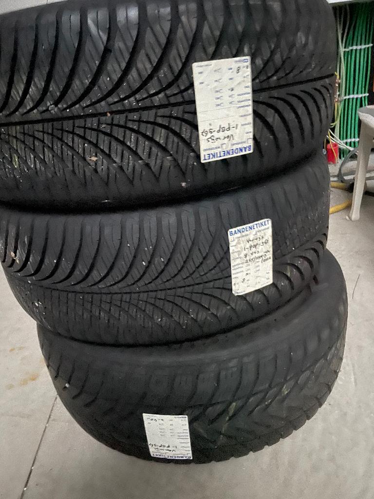 Winterbanden M+S, Gebruikt, 255 mm, Winterbanden, Band(en)