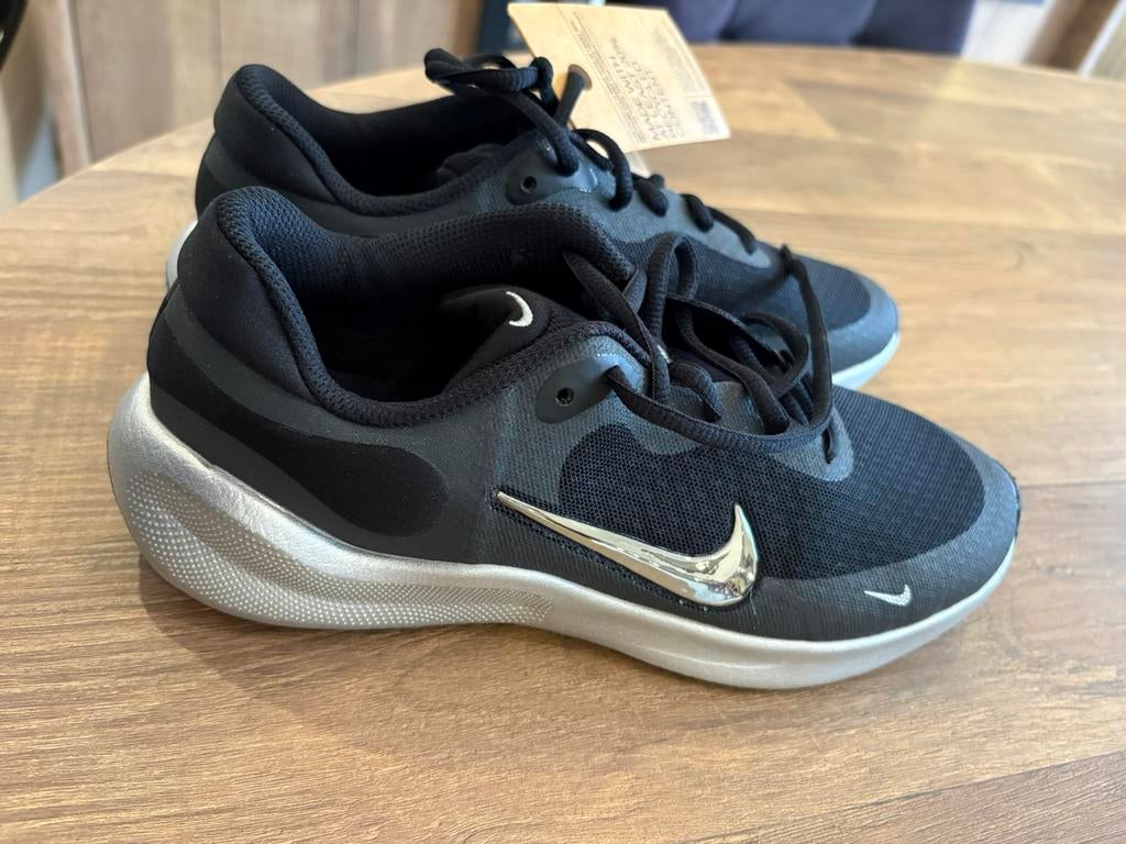 Basket Nike pointure 37 neuf, Enlèvement, Neuf, Nike