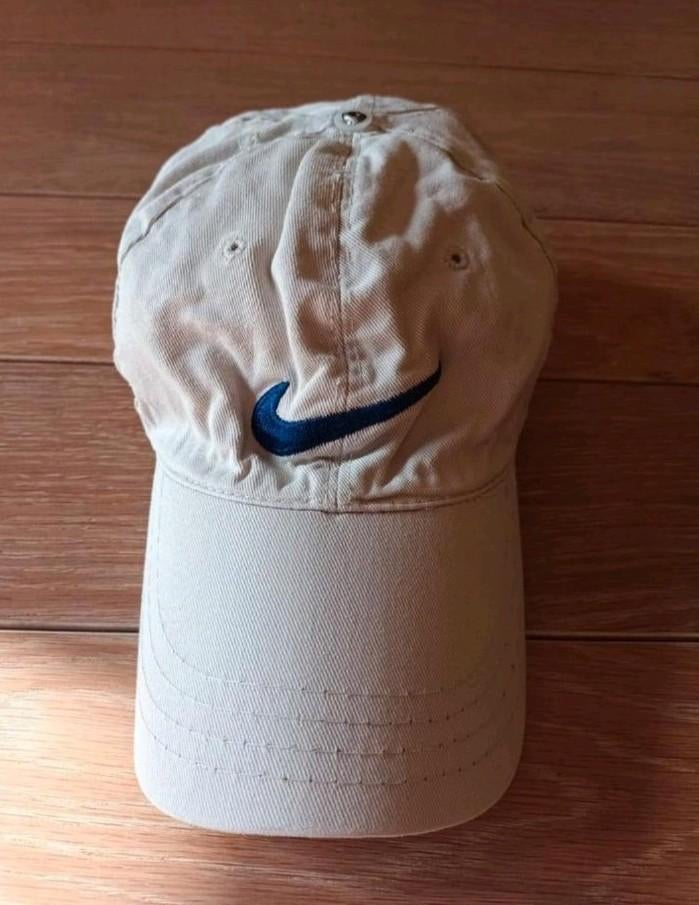 Nike grijze pet voor kinderen, 134 t/m 140, Jongen of Meisje, Ophalen of Verzenden, Nike