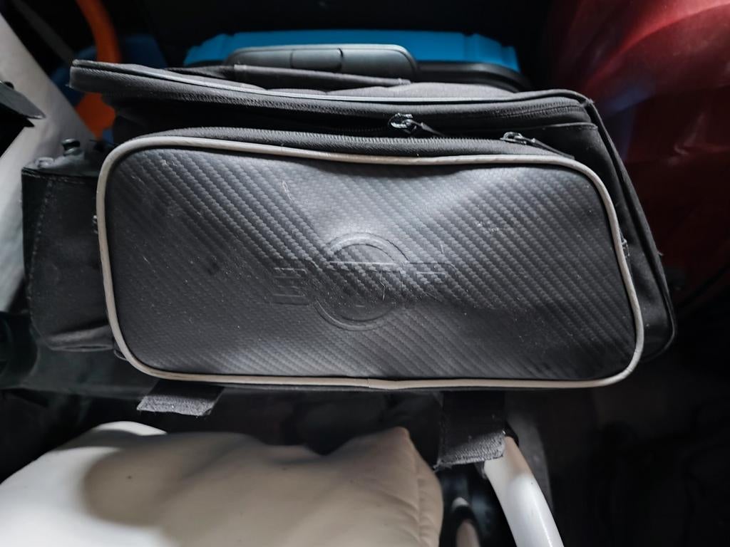 Un sac de vélo élégant BTR, Enlèvement