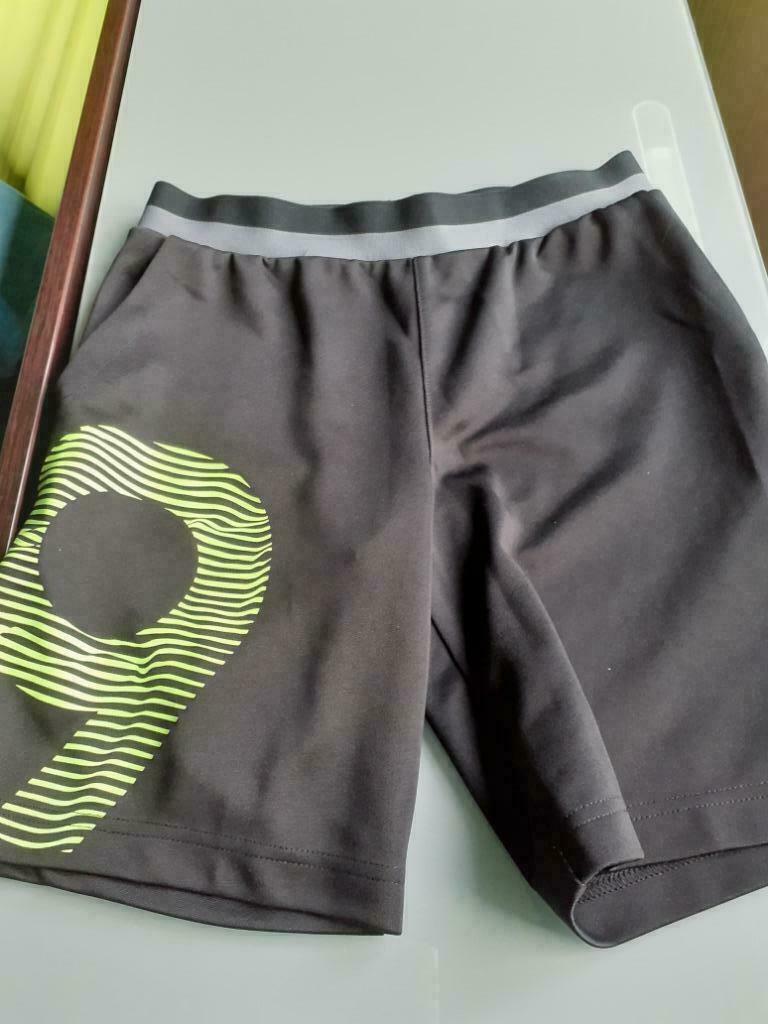 Short Adidas 11-12Y, Enlèvement, Utilisé, Adidas, Garçon