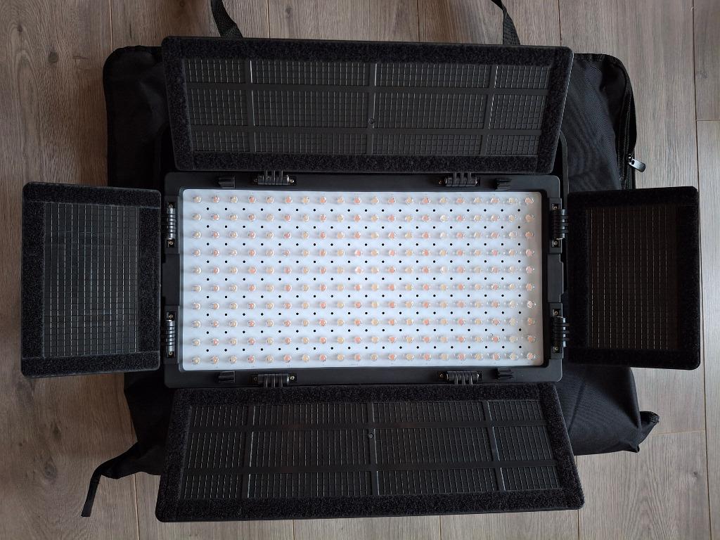 Falcon Eyes Wi-Fi Bi-Color LED Lamp Dimbaar LPW-2005TD, Ophalen, Zo goed als nieuw, Lamp of Flitsset