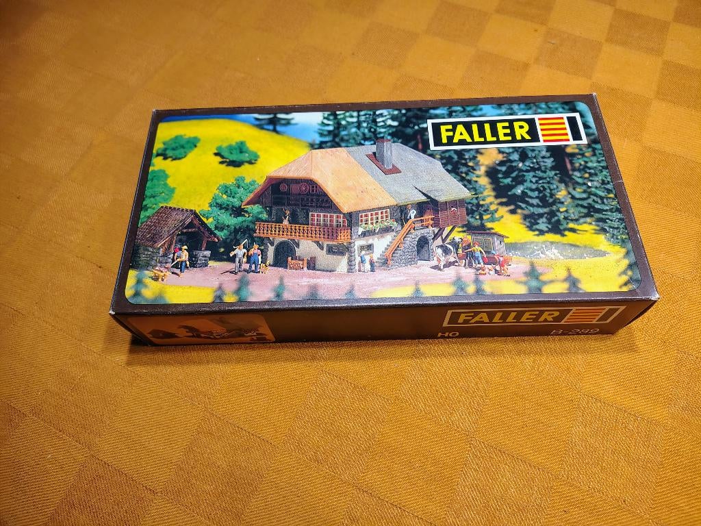 Cabane de montagne Faller B 289 HO avec ferme, Autres marques, Analogique, Enlèvement ou Envoi, Comme neuf