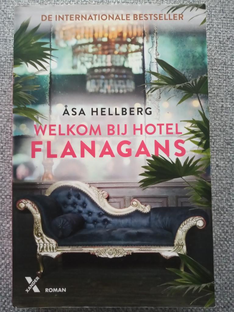 Åsa Hellberg - Welkom bij Hotel Flanagans, Åsa Hellberg, Ophalen of Verzenden, Zo goed als nieuw