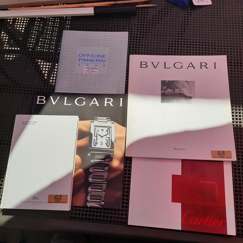 IWC, PANERAI, BULGARI, CARTIER, OMEGA,..LUXE-CATALOGI,BOEKEN, Verzamelen, Overige Verzamelen, Nieuw, Ophalen