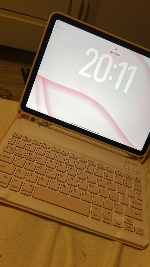 Ipad Air (5de generatie) Nieuw, Computers en Software, 10 inch, Overige kleuren, Apple iPad Air, Ophalen of Verzenden