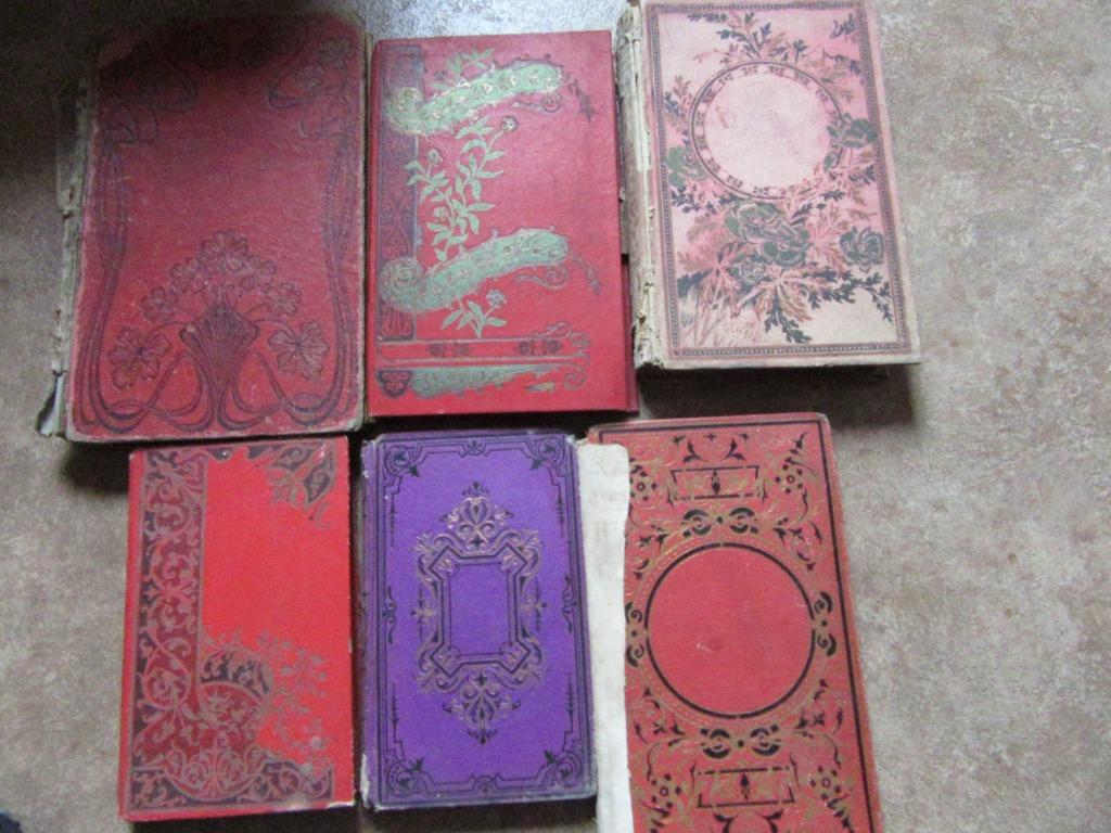 6 livres anciens, Enlèvement