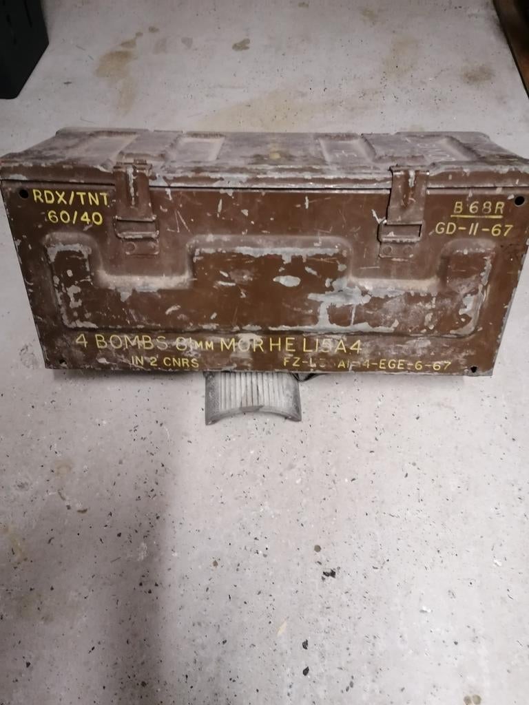Oude metalen munitiekist L58 x H27 x B22, 5cm, Enlèvement