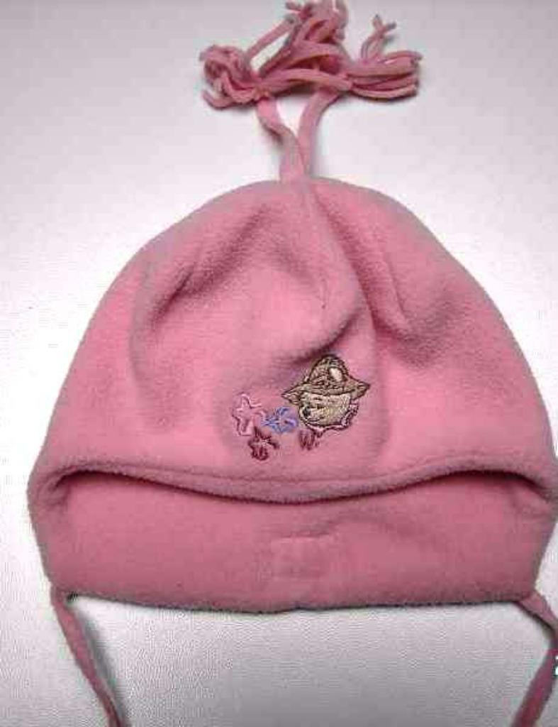 Fleece muts - Winnie The Pooh - maat 3-6 maand., Meisje, Ophalen of Verzenden, Pooh beer, Overige typen