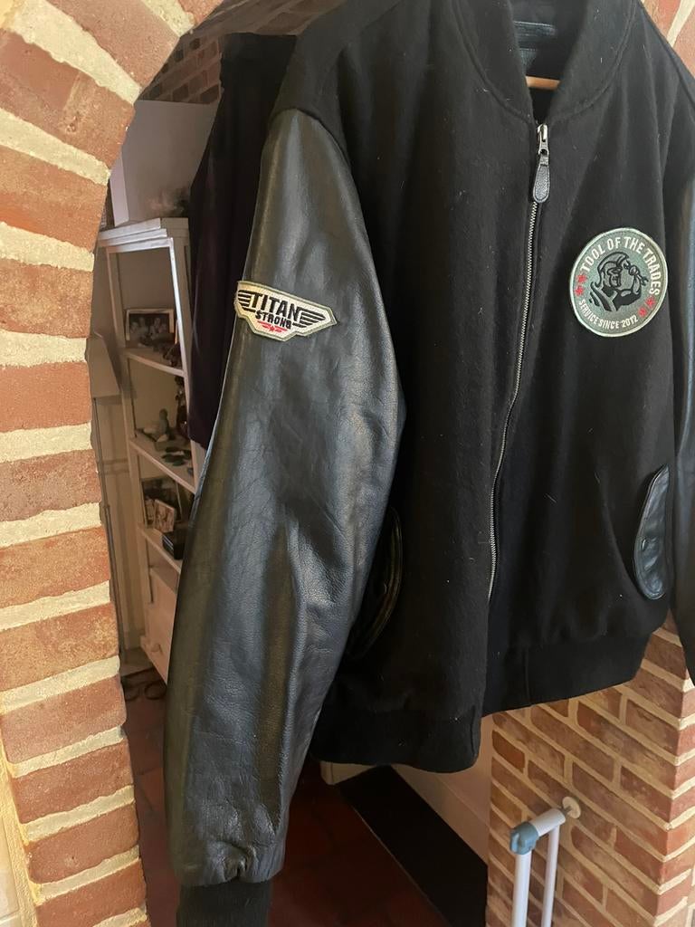 Varsity baseball jas xl echt lederen mouwen, Ophalen of Verzenden, Zo goed als nieuw, Maat 56/58 (XL)