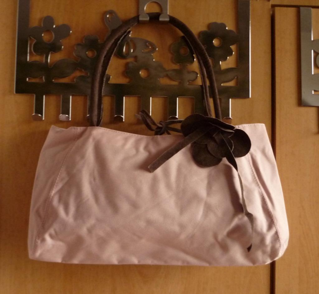 Roze handtas met lederen bloem handvaten en sluitlint, Handtassen en Accessoires, Tassen | Damestassen, Ophalen of Verzenden, Roze