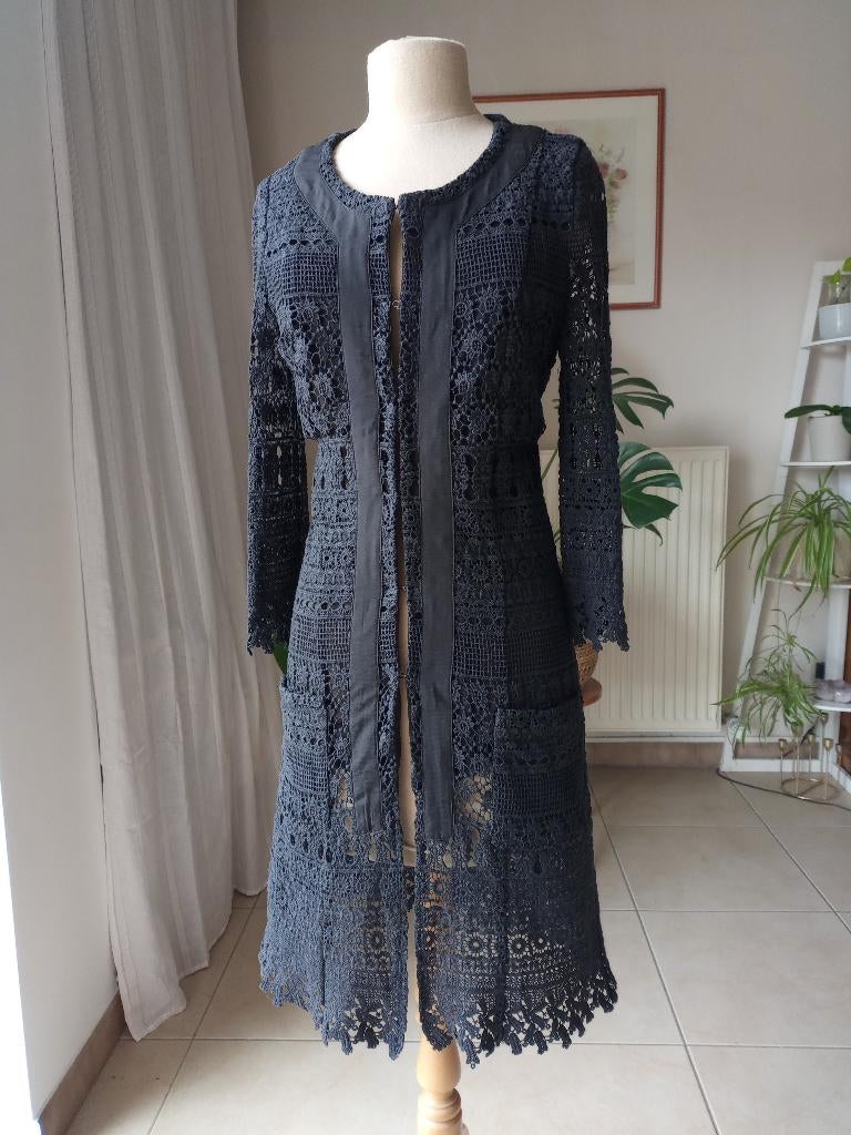 Manteau noir avec dentelle d'Anna Verdi, Enlèvement ou Envoi, Anna Verdi, Comme neuf, Taille 34 (XS) ou plus petite