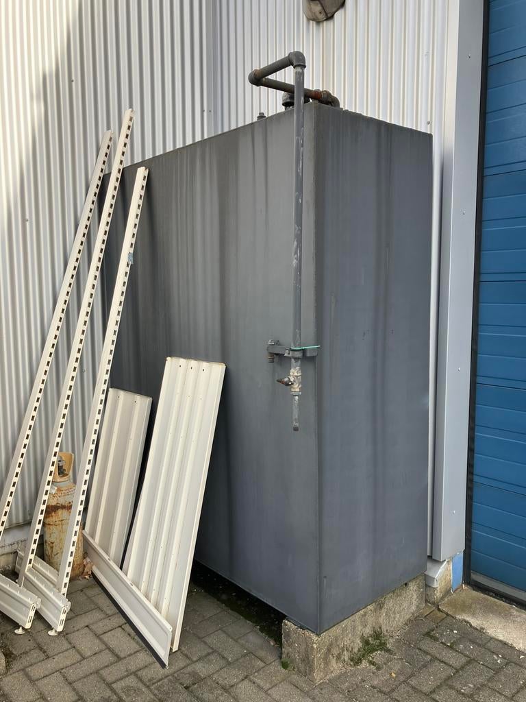 Réservoir de stockage, réservoir d'huile,, Enlèvement, Utilisé, Autres types