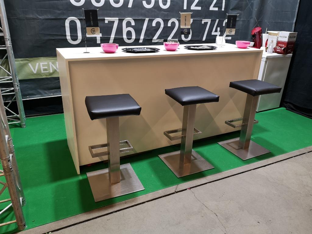 16x Tabouret inox pivotant (assise neuve), Enlèvement ou Envoi, Comme neuf, Pivotant