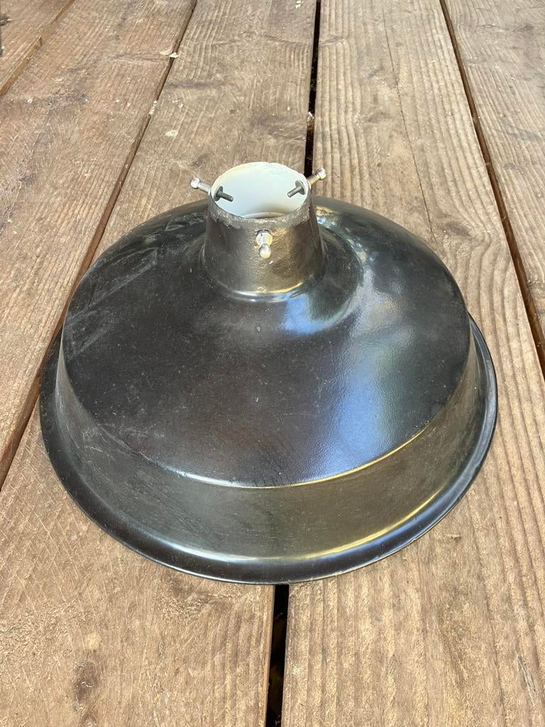 Vintage fabriekslamp, Enlèvement