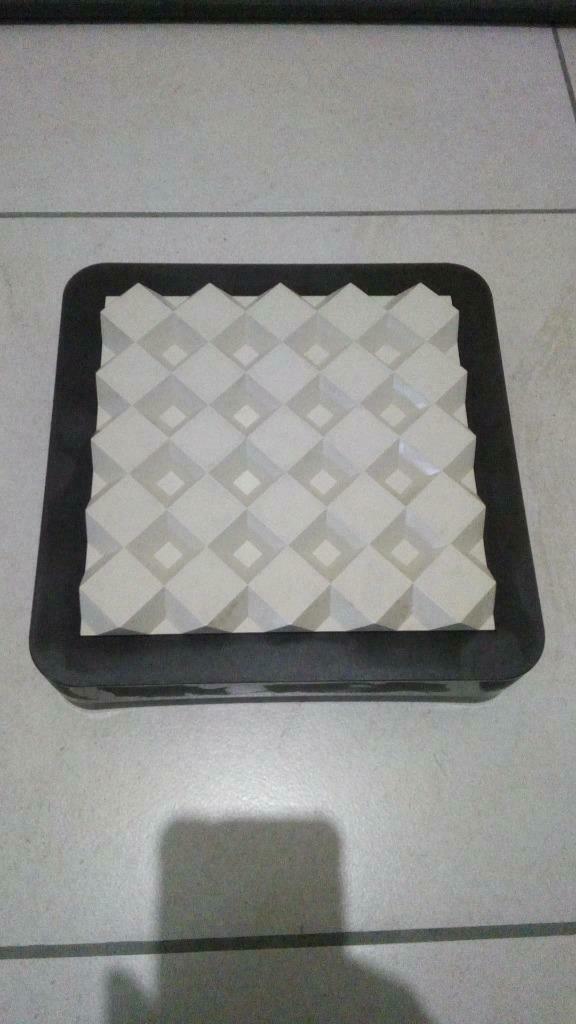 Carrillon design 25 X 25 cm. Tonalité "Ding Dong" Sur piles, Ophalen of Verzenden, Gebruikt