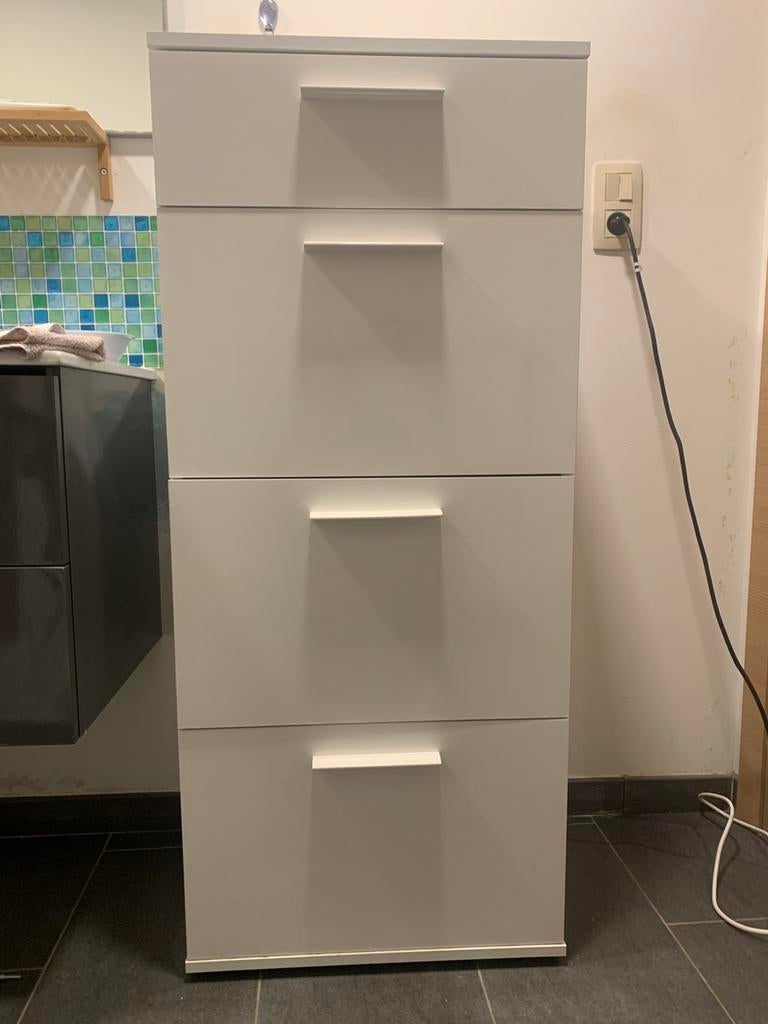 Armoire, Enlèvement, Utilisé