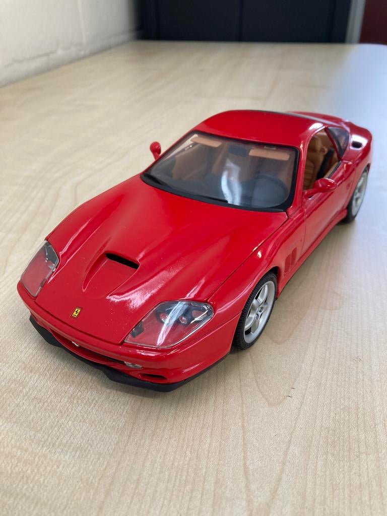Ferrari 550 Maranello 1:18 Maisto, Hobby & Loisirs créatifs, Voitures miniatures | 1:18, Enlèvement ou Envoi, Comme neuf, Maisto