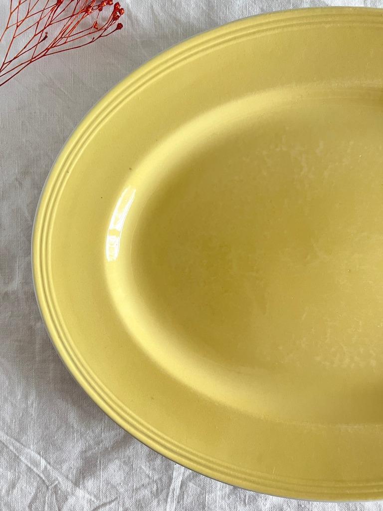 Plat ovale jaune Boch, Antiquités & Art, Enlèvement ou Envoi