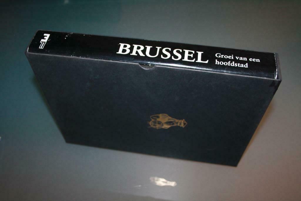 Brussel Groei van een hoofdstad -  Jean Stengers  ( in BOX), Enlèvement ou Envoi, Comme neuf, Jean Stengers