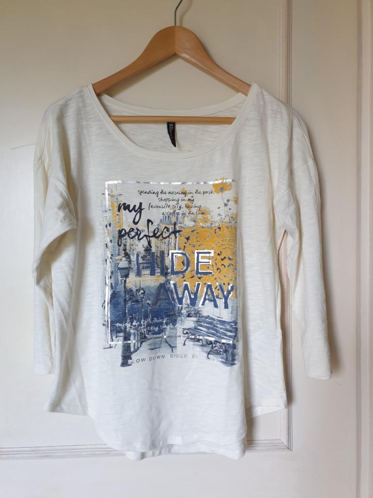 (t-) shirt 3/4e mouw écru print tekst blauw geel zilver, Maat 38/40 (M), Wit, Ophalen of Verzenden, Lange mouw