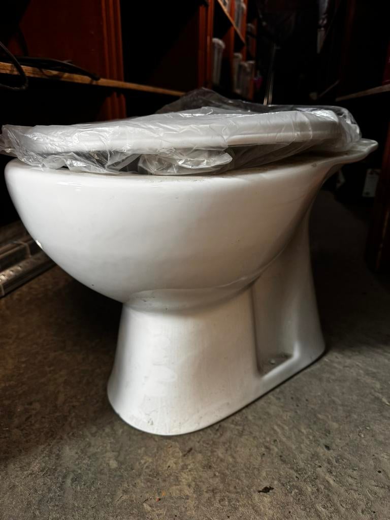 Wc pot, Doe-het-zelf en Bouw, Ophalen, Zo goed als nieuw
