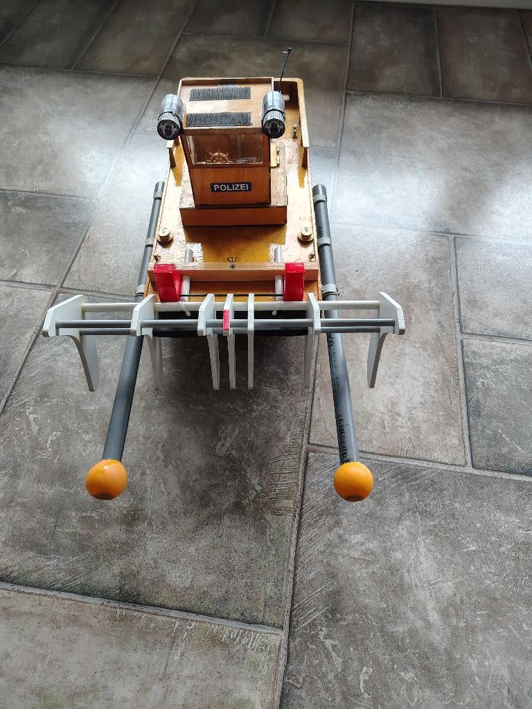 RAMBOLATOR SPRINGER boot (bergingsboot), Hobby en Vrije tijd, Modelbouw | Boten en Schepen, Zo goed als nieuw, Ophalen
