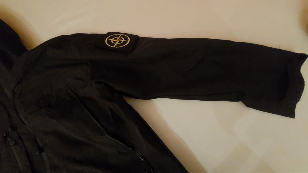 Regenjas Stone Island zwart, Kleding | Heren, Truien en Vesten, Ophalen of Verzenden, Maat 52/54 (L), Zwart