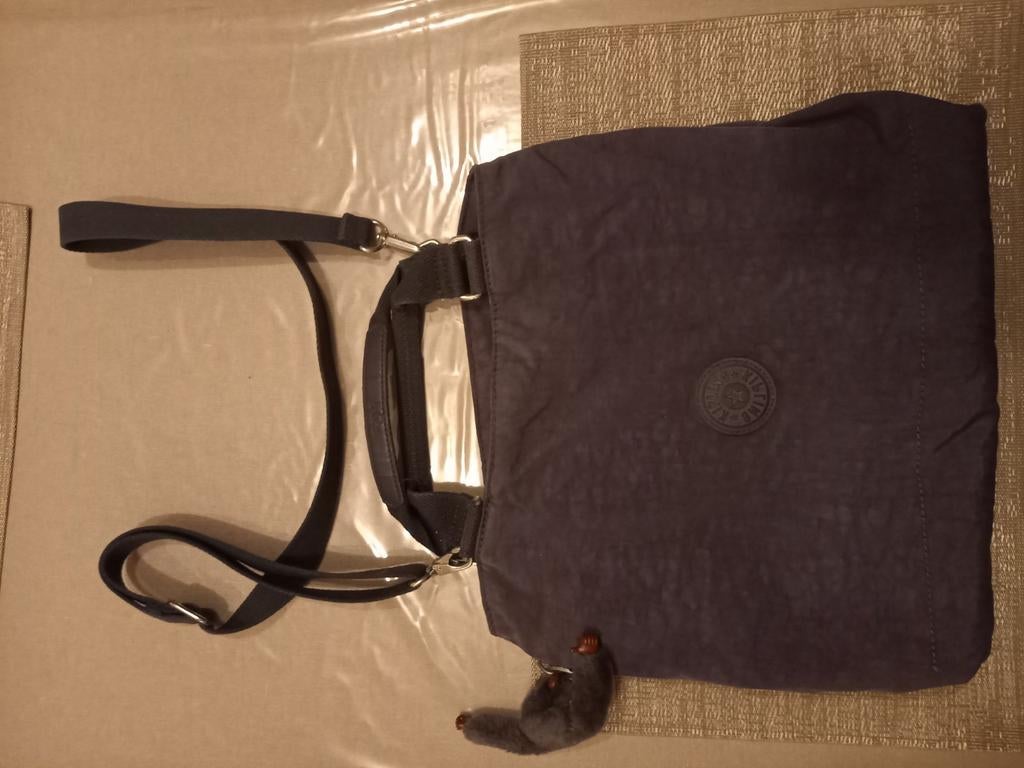 Sac à main ou porté épaule Kipling mauve foncé, Enlèvement ou Envoi, Utilisé