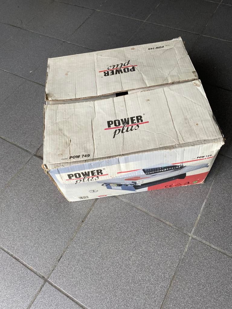 Powerplus model 749 tegelsnijder, Ophalen, Gebruikt