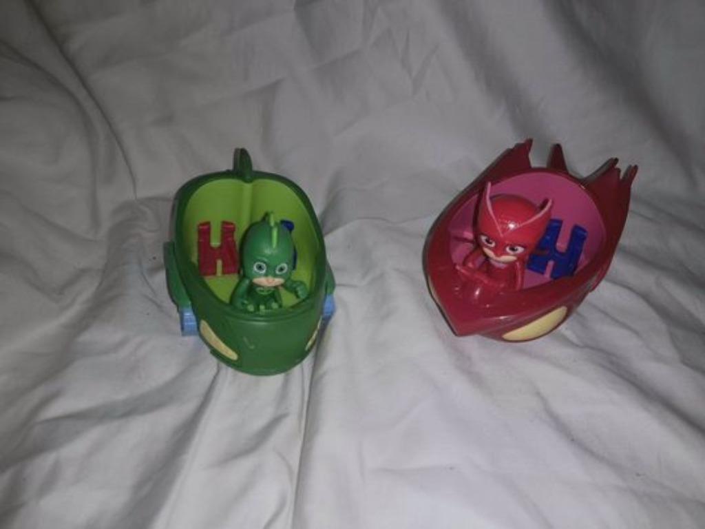 2 Véhicules Pyjamasques+ 2 figurines, Enlèvement, Utilisé