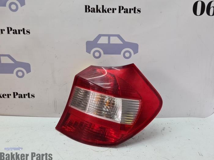 Achterlicht rechts van een BMW 1-Serie, Gebruikt, -, -, 3 maanden garantie