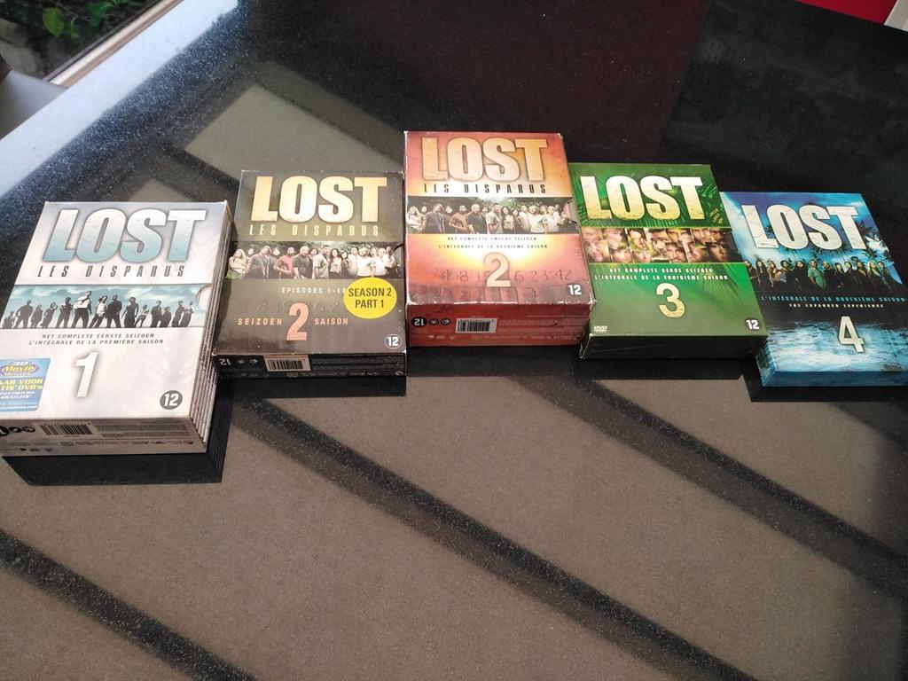 Coffret dvd lost saisons de 1 â 4. 5 euros, Enlèvement ou Envoi, Comme neuf