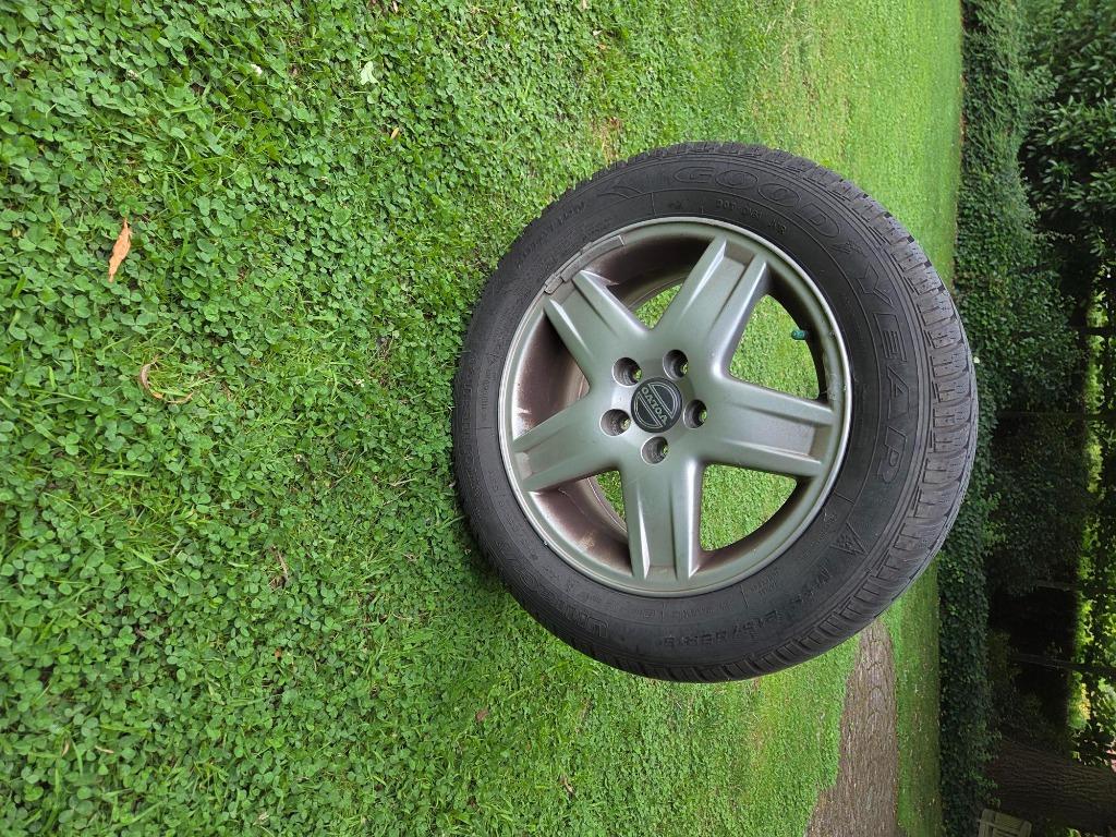 4 winterbanden op velg 215/55 R16, Auto-onderdelen, Ophalen, Winterbanden, Band(en)