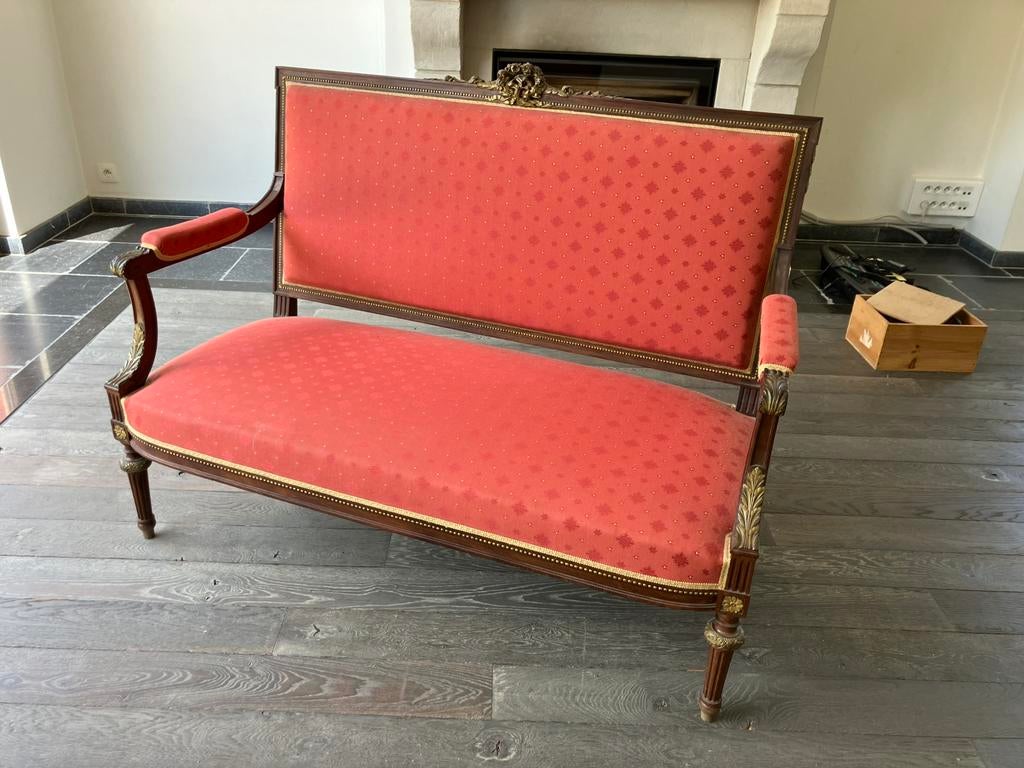 Banquette style Louis XVl, Enlèvement