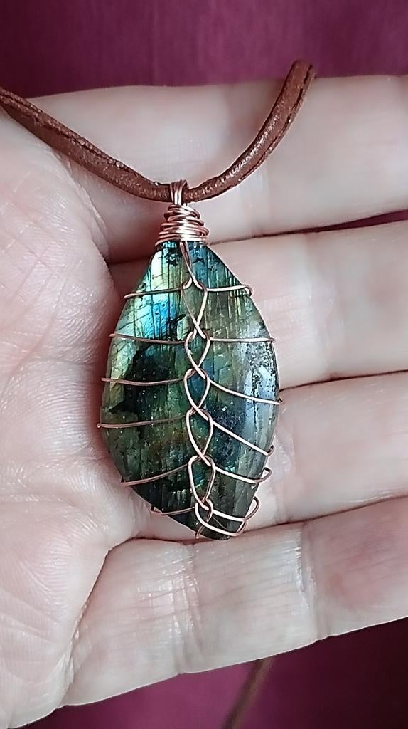 Pendentif en labradorite naturelle fait main, Enlèvement ou Envoi, Neuf