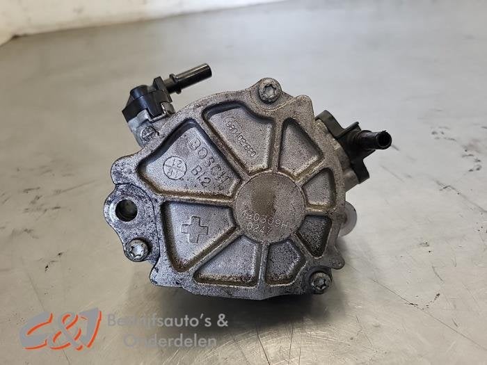 Pompe à vide (diesel) d'un Peugeot Partner, -, 3 mois de garantie, Utilisé, -
