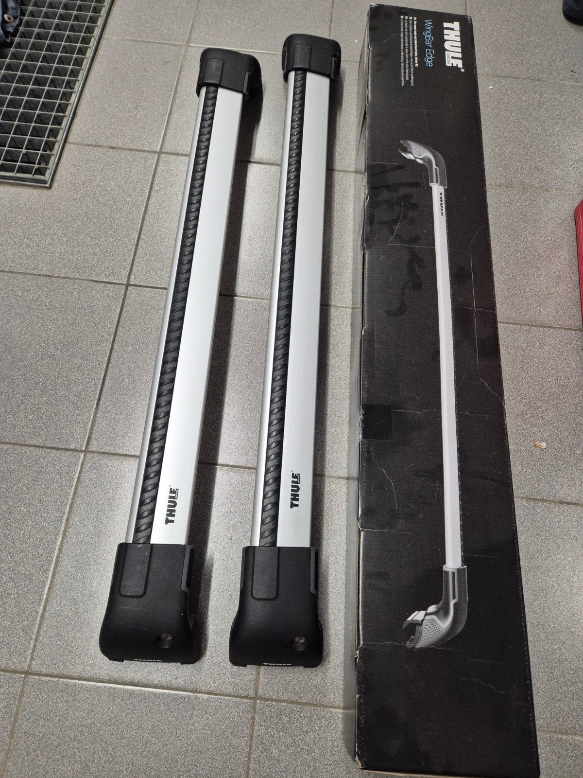 Thule Wingbar Edge + adapter Audi A4 Avant en BMW, Auto diversen, Dakdragers, Ophalen