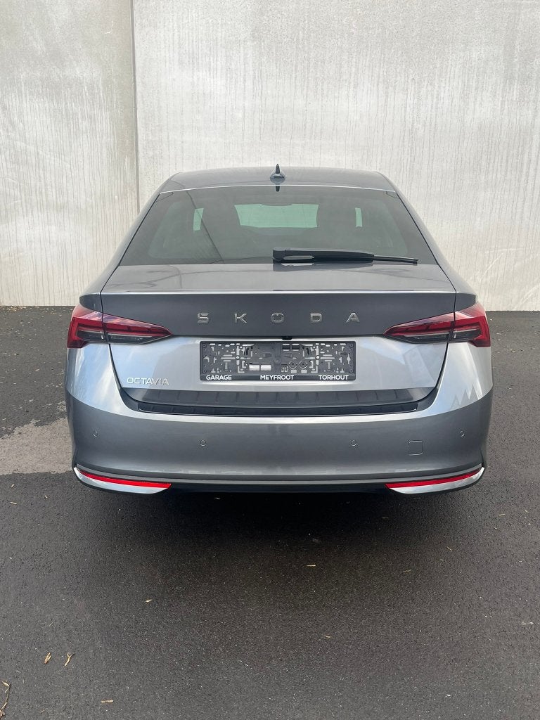 SKODA OCTAVIA !2.468KM! / BERLINE / AUTOM. / PARK.SEN+CAMERA, Auto's, Skoda, https://public.car-pass.be/vhr/b9f272db-00df-4983-b0a7-86fd6b692ee7