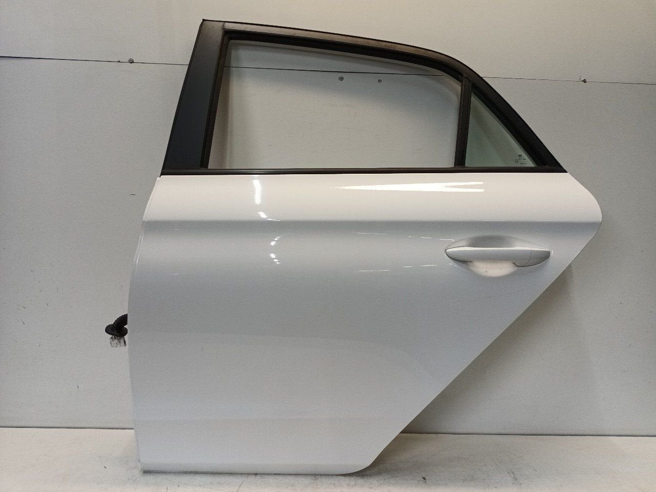Portier links achter Hyundai i20, Onderdelen@venauto.nl, Van der Ven Autorecycling B.V., Ettenseweg 76, 4706 PB Roosendaal, The Netherlands