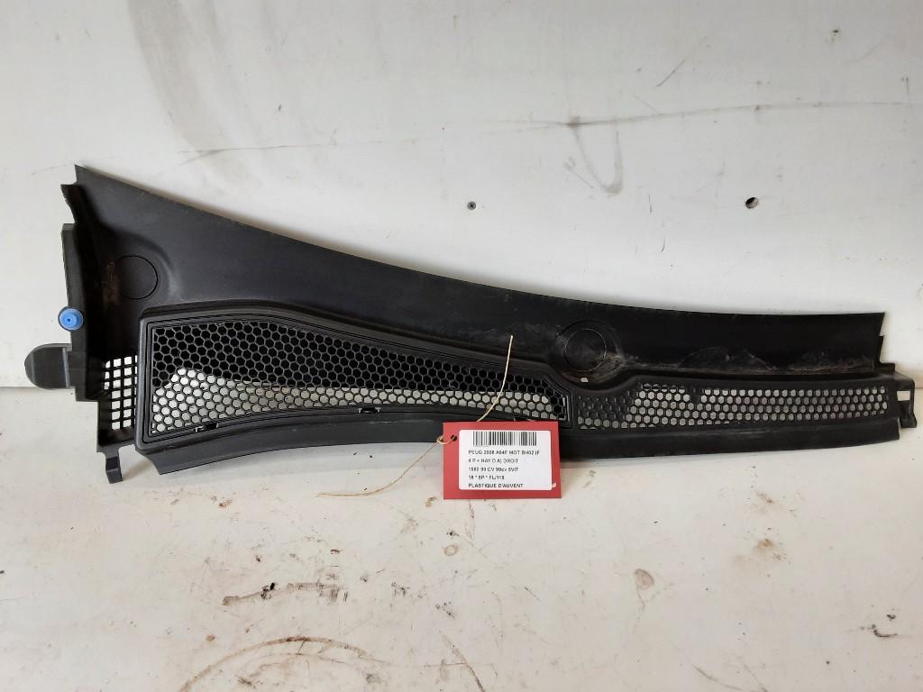 SIERLIJSTEN VOORRUIT Peugeot 2008 (CU) (01-2013/12-2019), Auto-onderdelen, Gebruikt, Voor, Mevr. I. Hauben, Rue de l'Espoir 34 34
4030  GRIVEGNÉE, BE