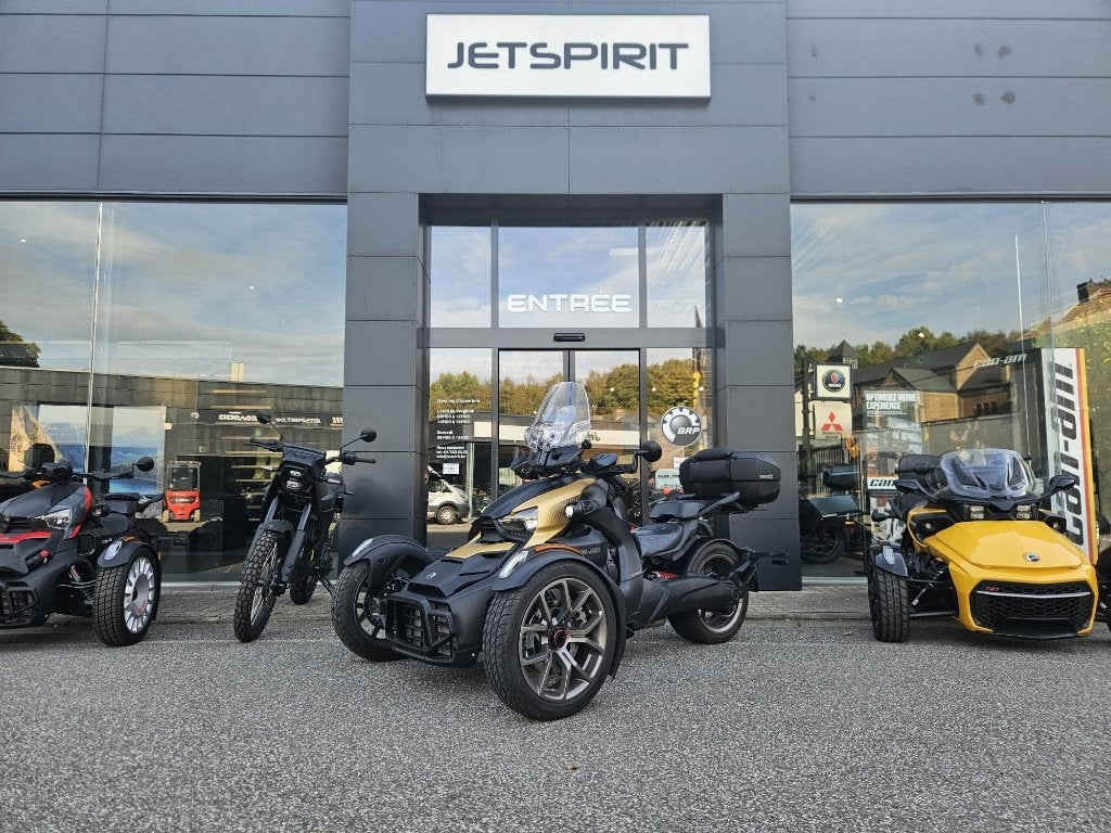 Can am ryker, Plus de 35 kW, 3 cylindres, 900 cm³