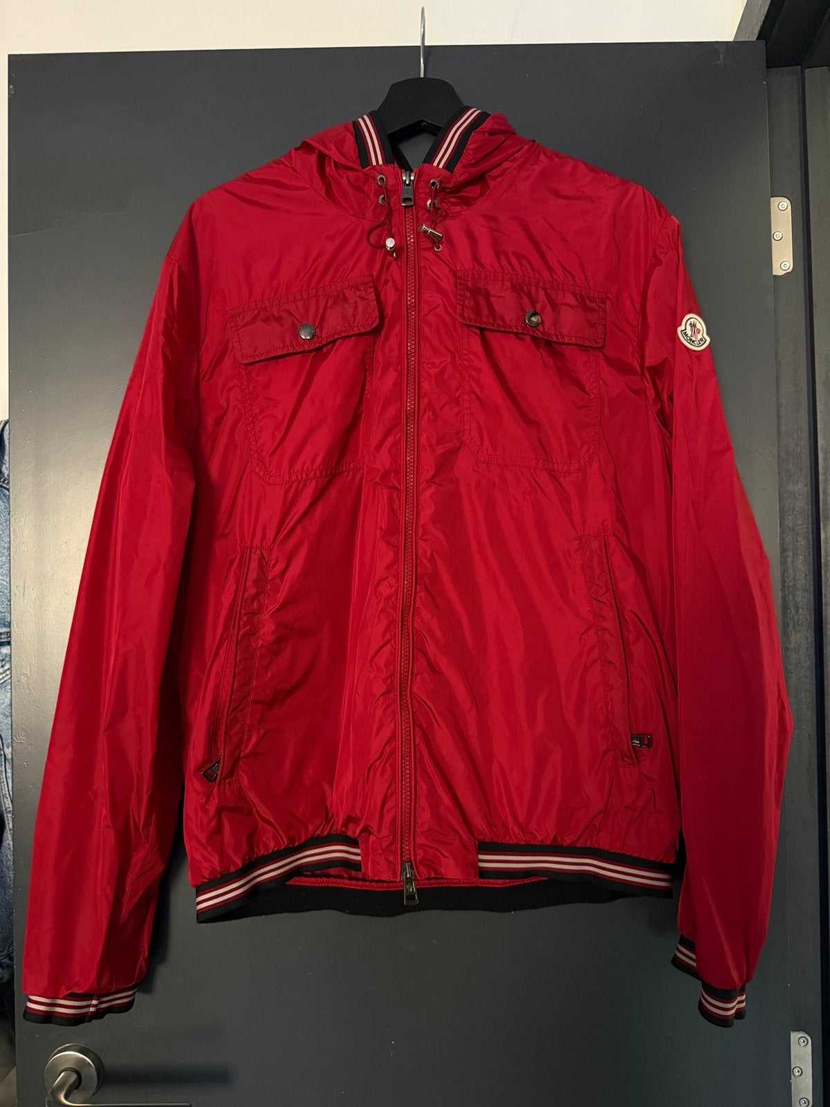 Moncler rood windjack maat L, Kleding | Heren, Ophalen, Gedragen, Maat 52/54 (L), Rood